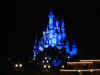 disney1_106_castle_night5.jpg (28565 bytes)