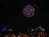 disney2_148_fireworks_from_room32.jpg (24282 bytes)